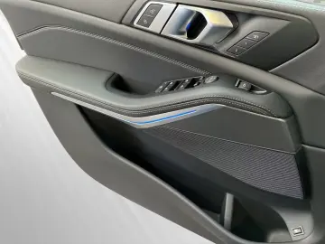 BMW X5 xDrive45e M Sport Pano AHK 20 LM