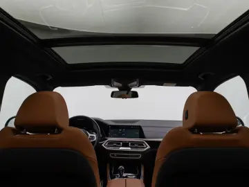BMW X5 xD45e M Sport Panorama Laser Kamera Harman Kardon