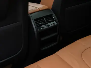 BMW X5 xD45e M Sport Panorama Laser Kamera Harman Kardon