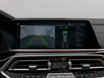 BMW X5 xD45e M Sport Panorama Laser Kamera Harman Kardon