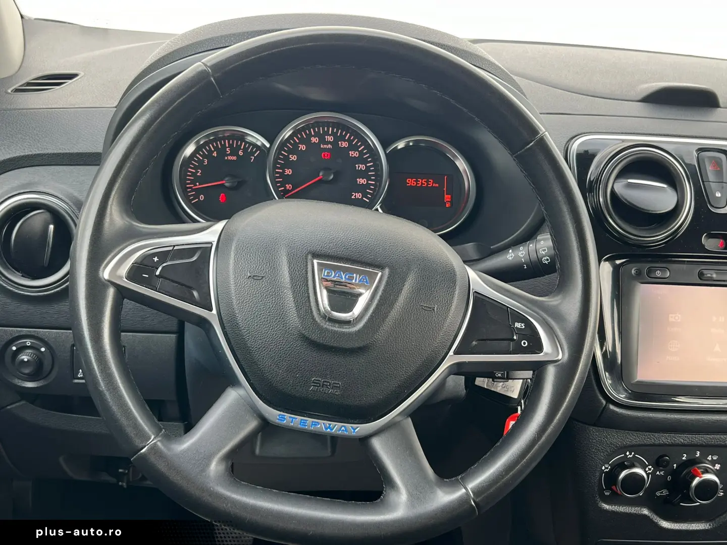 Dacia Lodgy Stepway 1.5 dCi 90 CP 7L