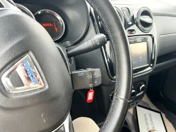 Dacia Lodgy Stepway 1.5 dCi 90 CP 7L