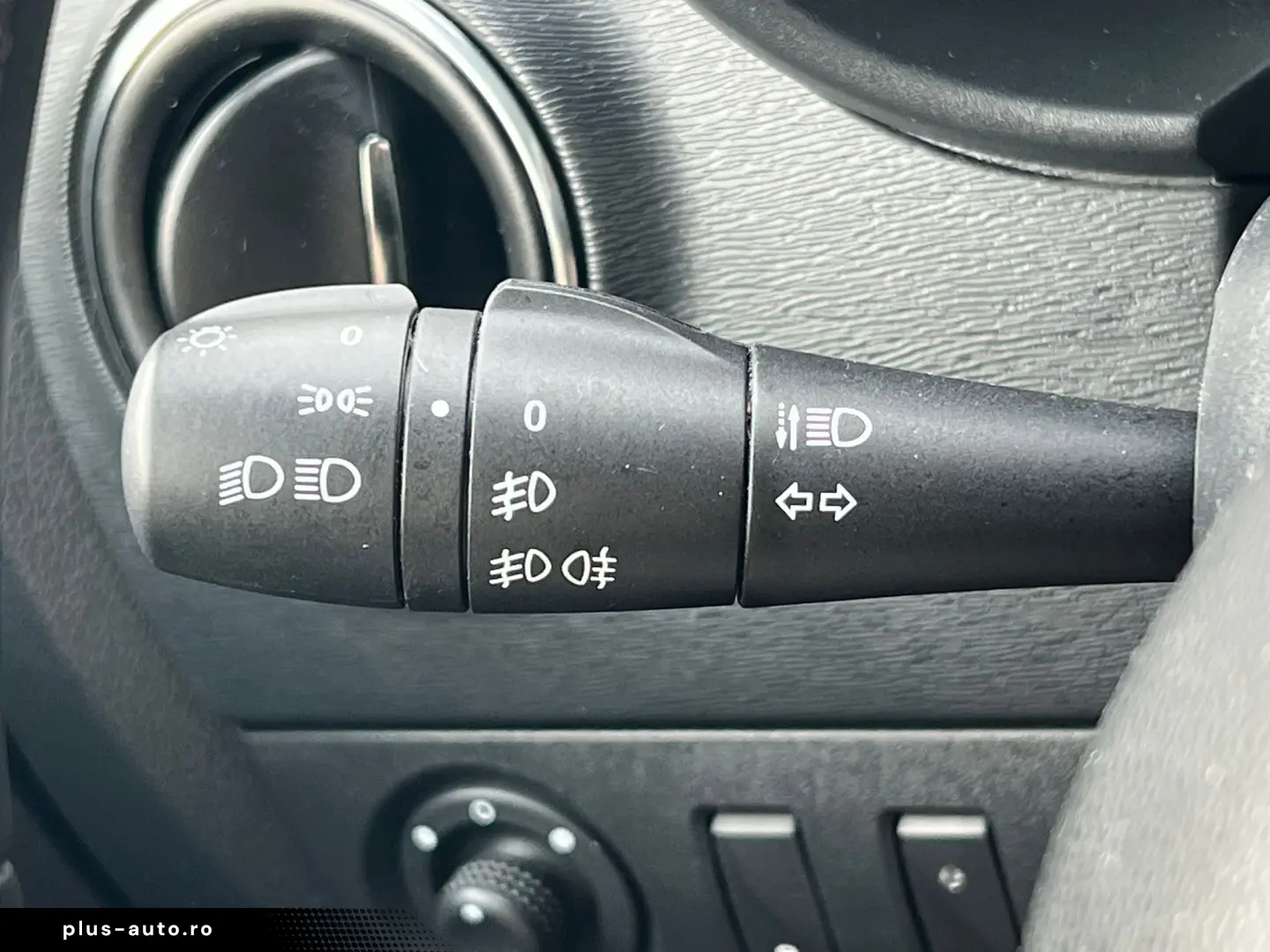 Dacia Lodgy Stepway 1.5 dCi 90 CP 7L