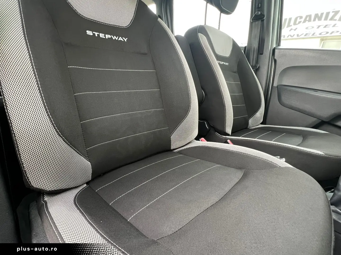 Dacia Lodgy Stepway 1.5 dCi 90 CP 7L