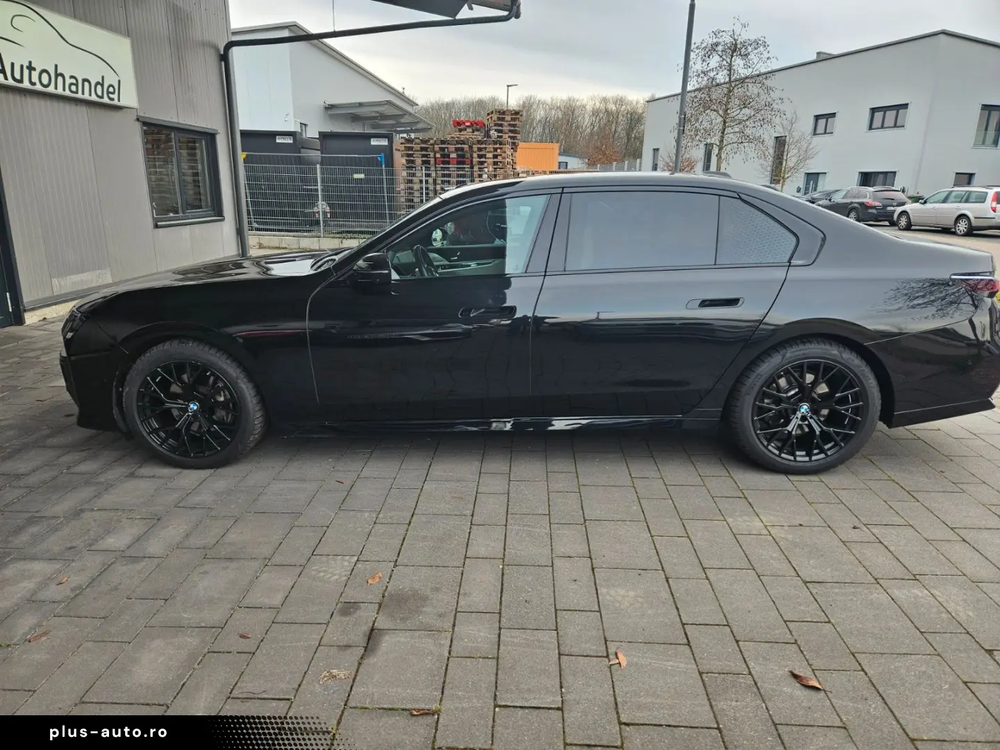 BMW 740 d xDrive MSport Cinema Loung B&W np 163.000