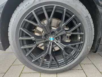 BMW 740 d xDrive MSport Cinema Loung B&W np 163.000
