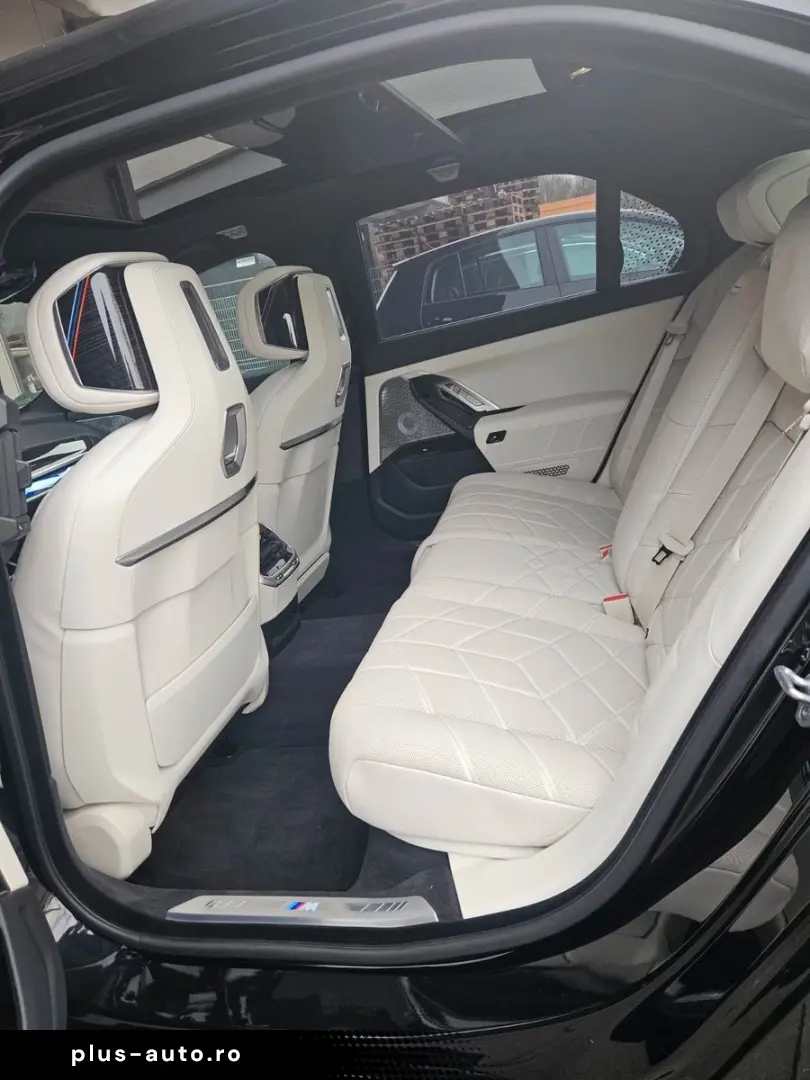 BMW 740 d xDrive MSport Cinema Loung B&W np 163.000