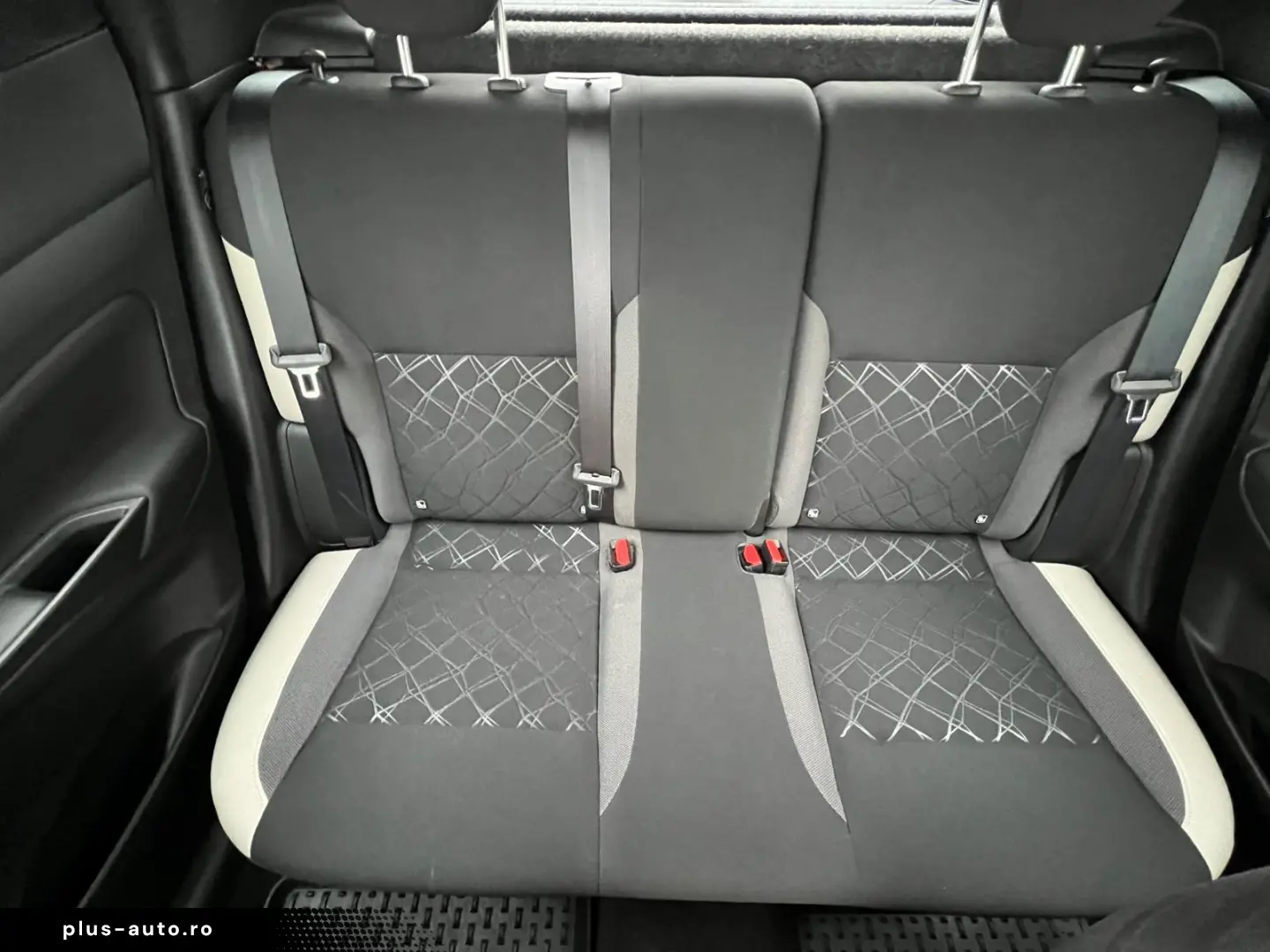 Nissan Micra N-DESIGN 1.0L IG-T 92 CP Xtronic CVT