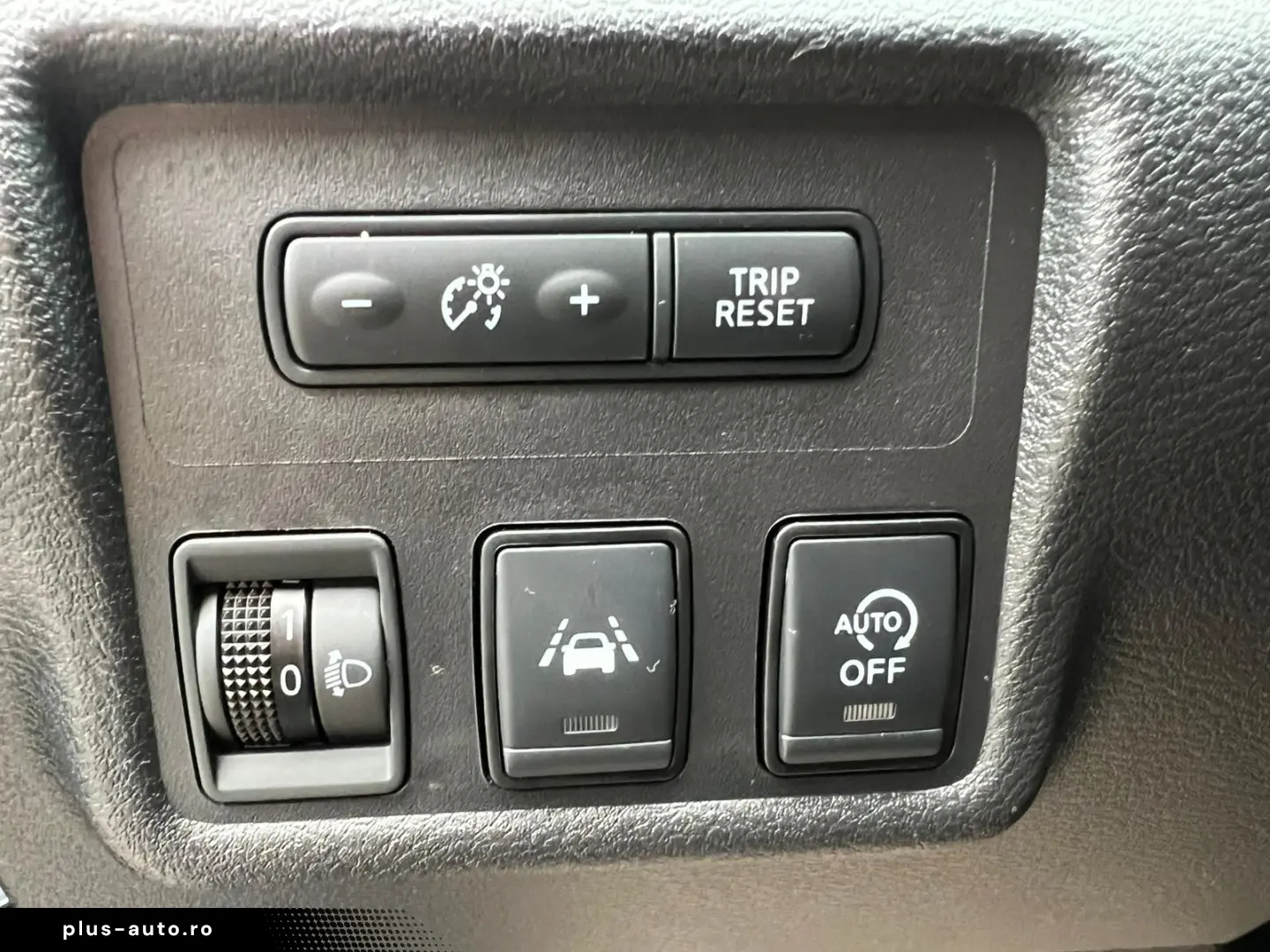 Nissan Micra N-DESIGN 1.0L IG-T 92 CP Xtronic CVT