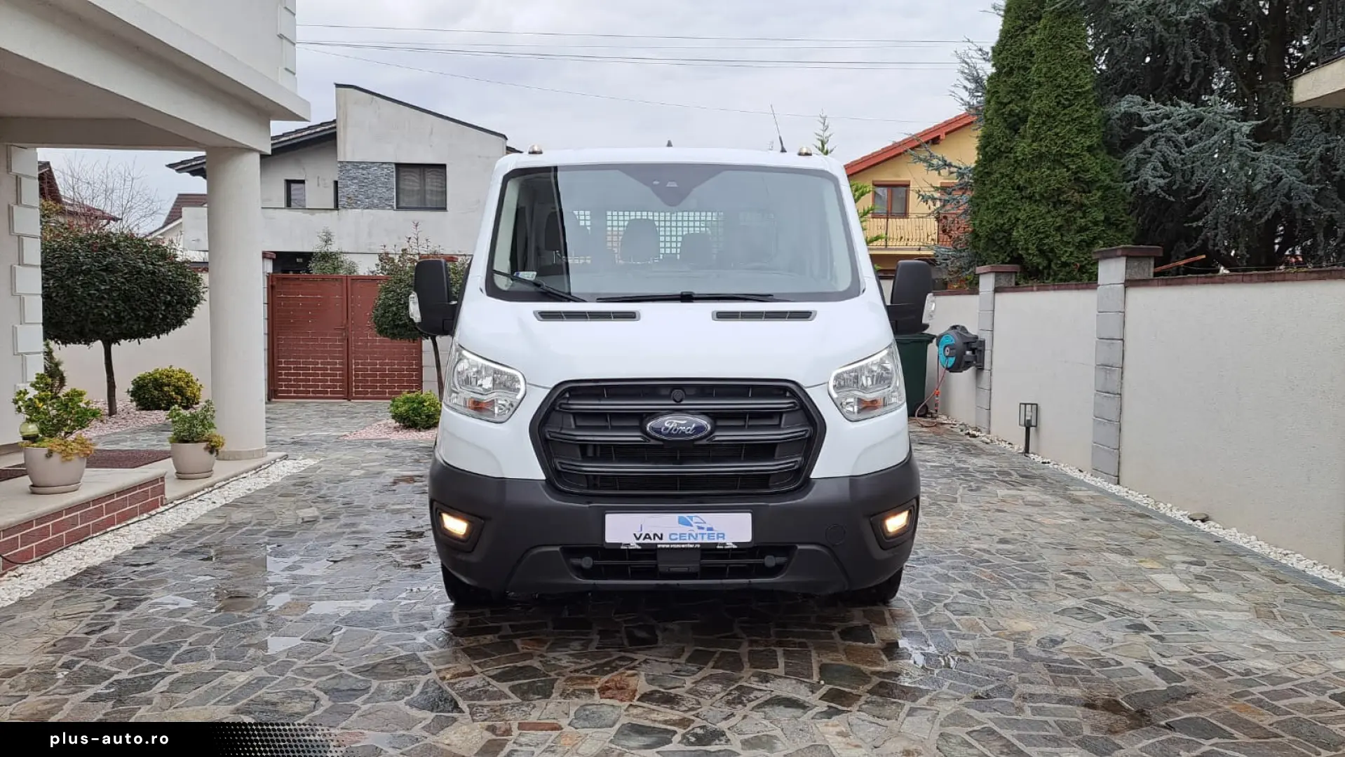 FORD TRANSIT D-CAB TREND L4 RWD