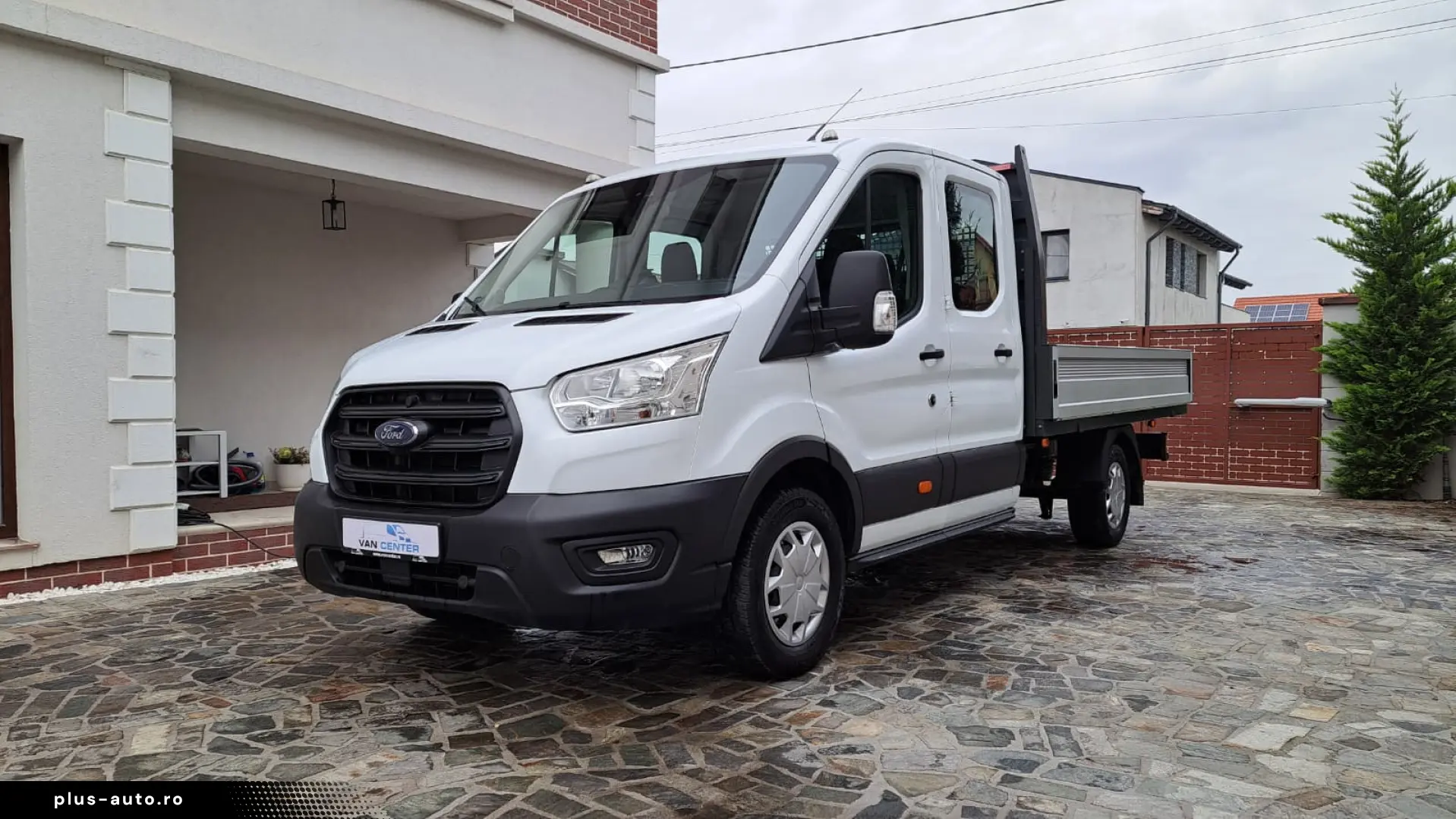 FORD TRANSIT D-CAB TREND L4 RWD