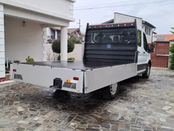 FORD TRANSIT D-CAB TREND L4 RWD