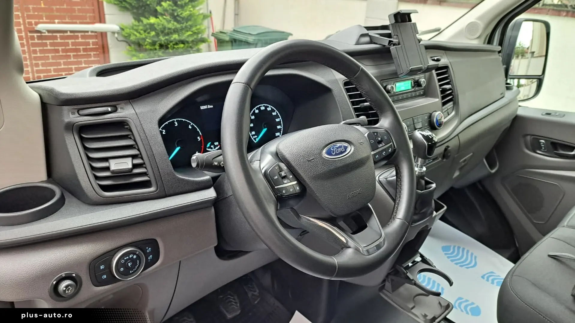 FORD TRANSIT D-CAB TREND L4 RWD