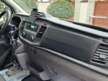 FORD TRANSIT D-CAB TREND L4 RWD