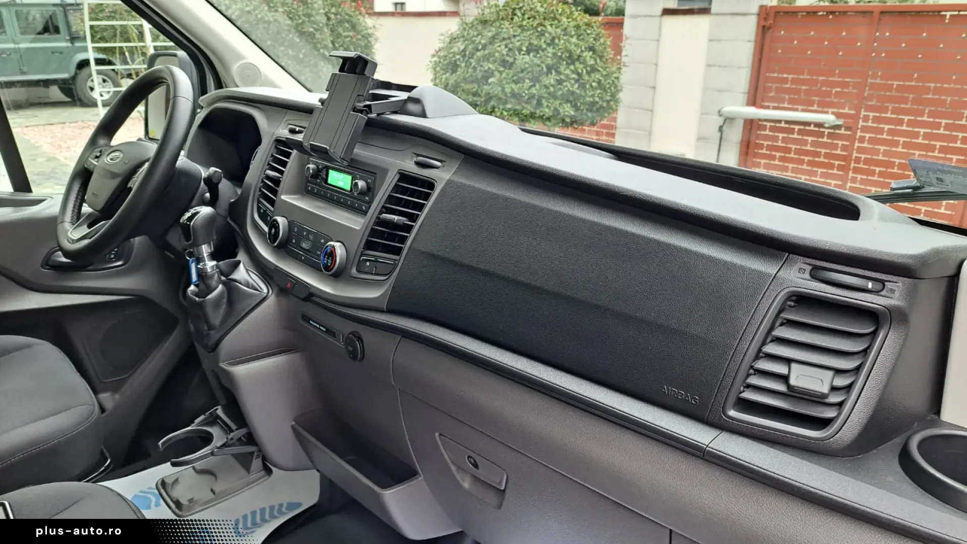 FORD TRANSIT D-CAB TREND L4 RWD