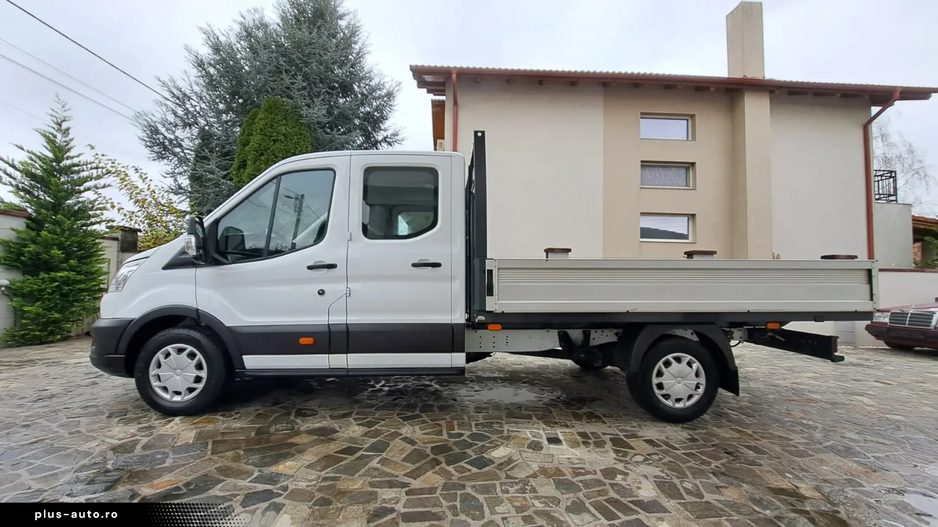 FORD TRANSIT D-CAB TREND L4 RWD