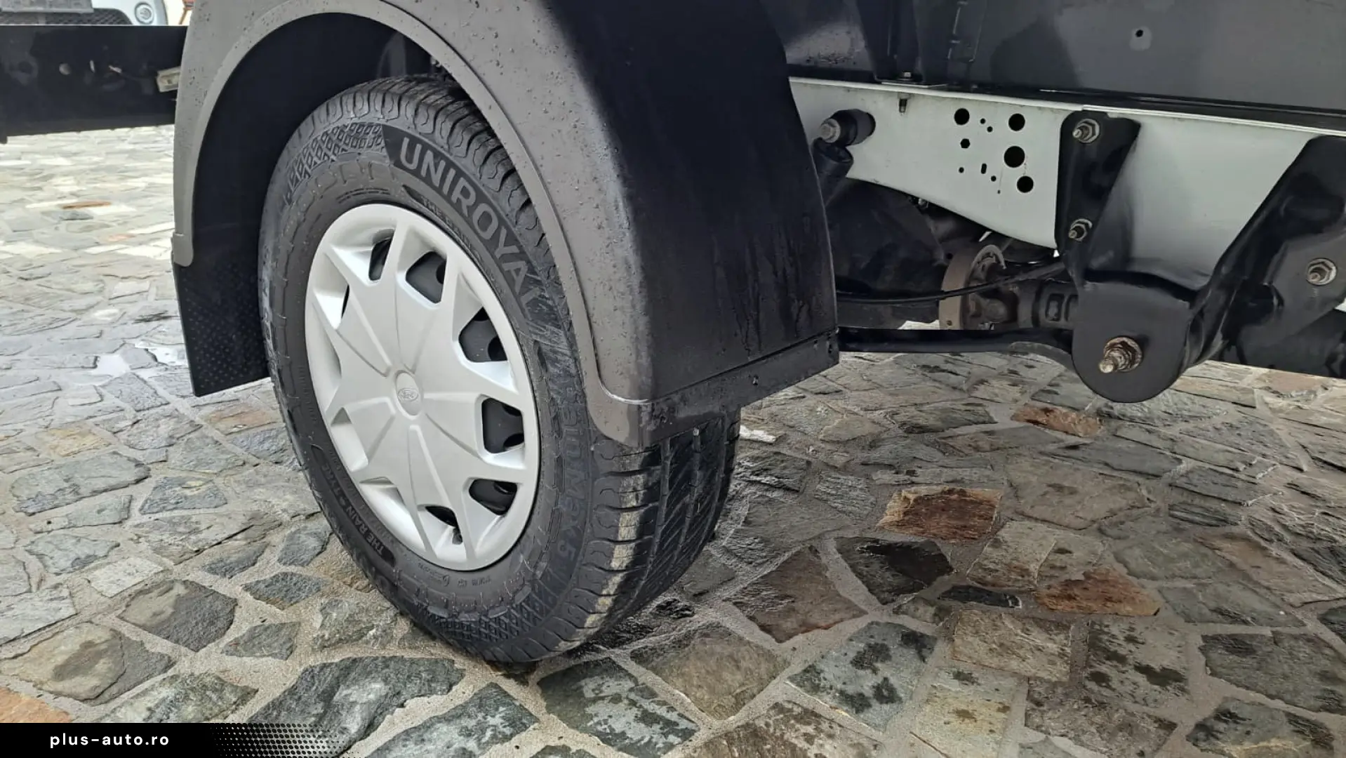 FORD TRANSIT D-CAB TREND L4 RWD