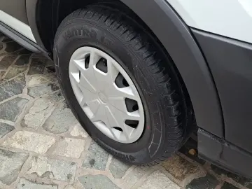 FORD TRANSIT D-CAB TREND L4 RWD