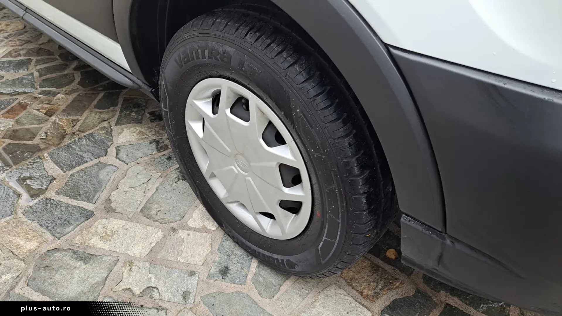 FORD TRANSIT D-CAB TREND L4 RWD