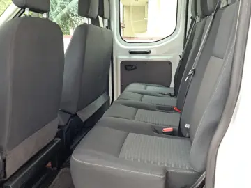 FORD TRANSIT D-CAB TREND L4 RWD