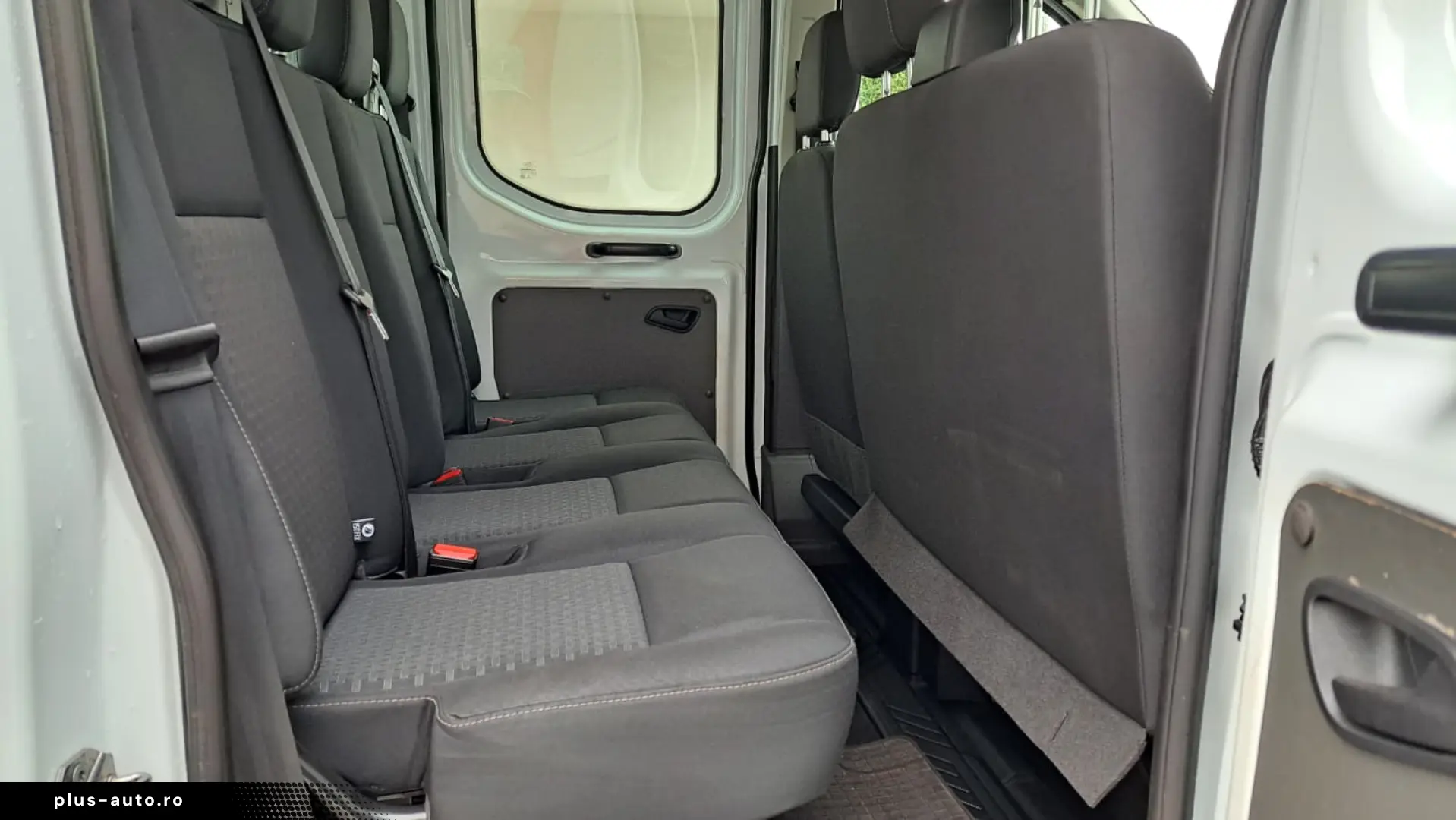 FORD TRANSIT D-CAB TREND L4 RWD