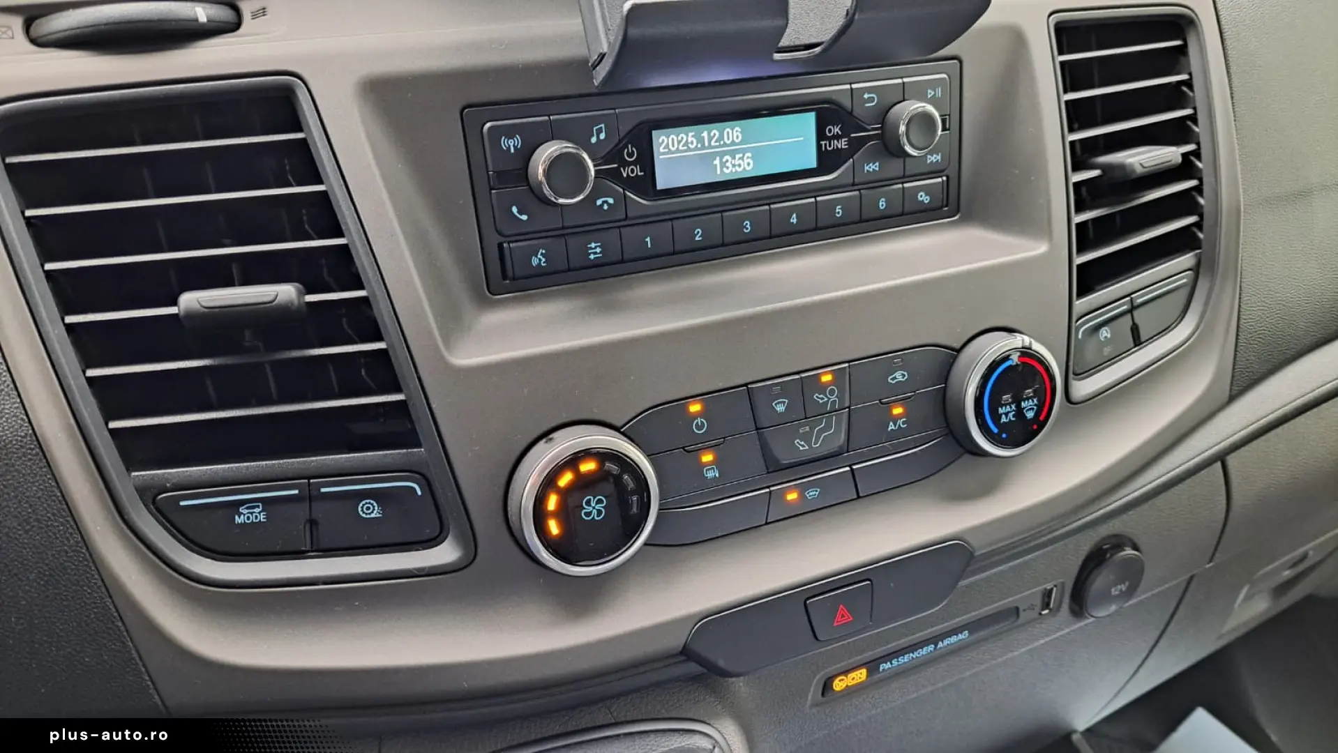 FORD TRANSIT D-CAB TREND L4 RWD