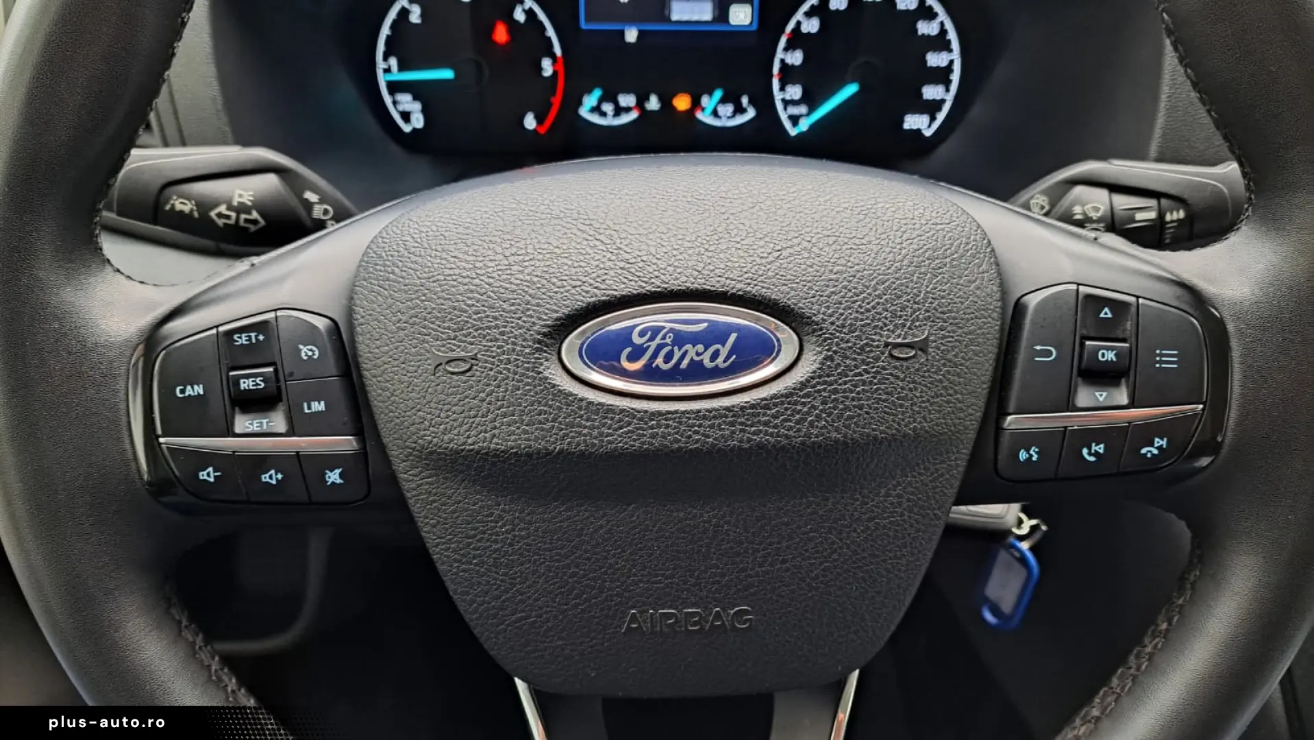 FORD TRANSIT D-CAB TREND L4 RWD