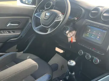 Dacia Duster SL BlueLine 1.5dCi 115CP 4WD