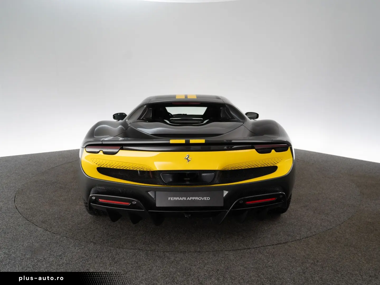 FERRARI 296 GTB ASSETTO FIORANO