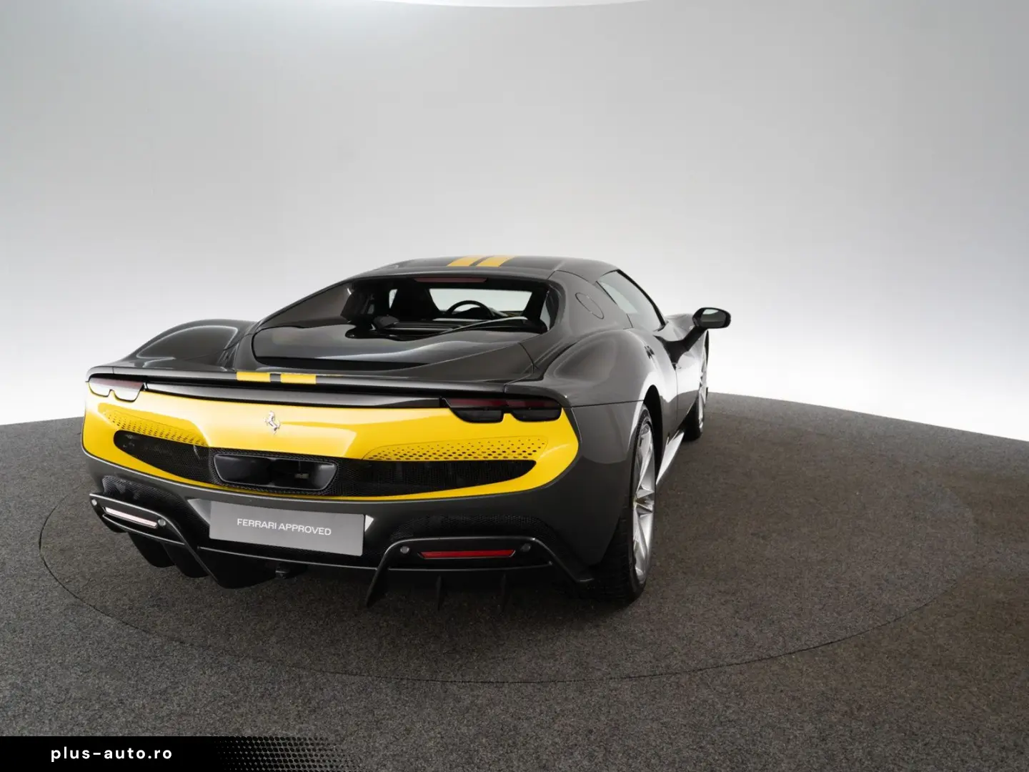 FERRARI 296 GTB ASSETTO FIORANO