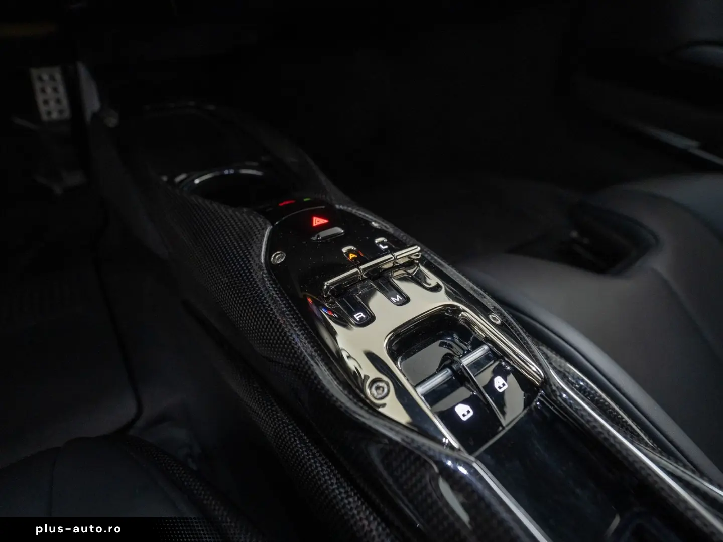 FERRARI 296 GTB ASSETTO FIORANO