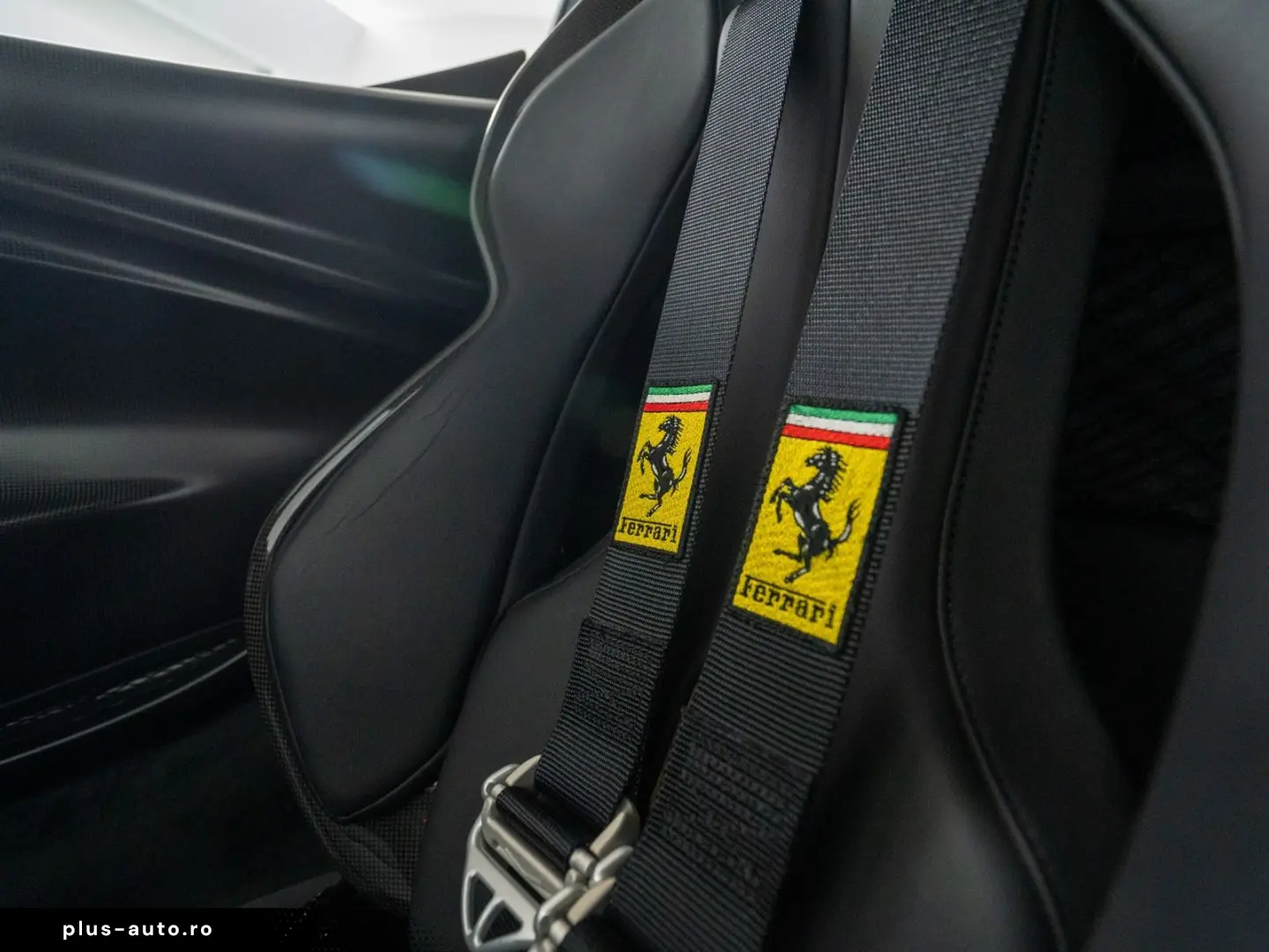 FERRARI 296 GTB ASSETTO FIORANO