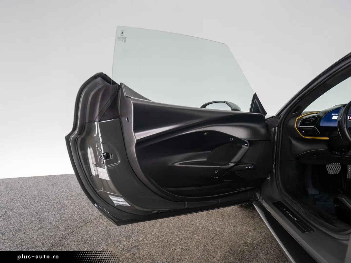 FERRARI 296 GTB ASSETTO FIORANO