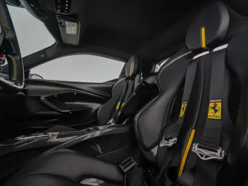 FERRARI 296 GTB ASSETTO FIORANO