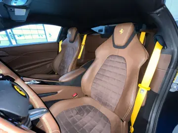 FERRARI 3.9 T V8 DCT