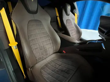 FERRARI 3.9 T V8 DCT