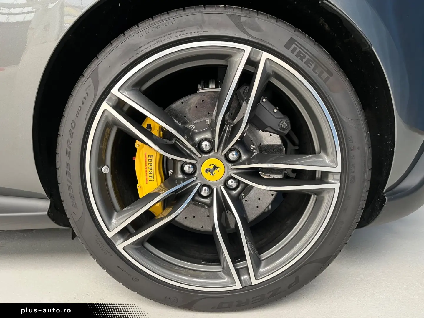 FERRARI 3.9 T V8 DCT