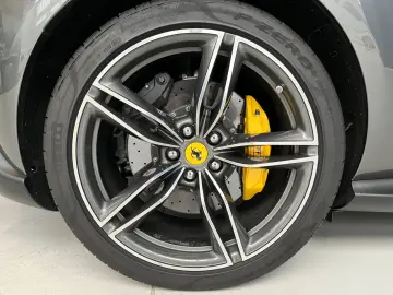 FERRARI 3.9 T V8 DCT