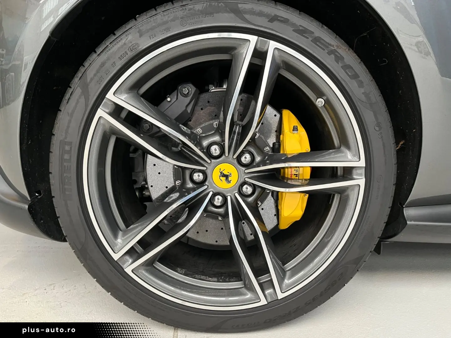 FERRARI 3.9 T V8 DCT