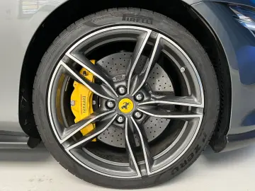 FERRARI 3.9 T V8 DCT