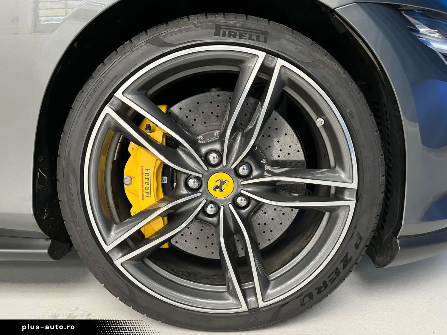 FERRARI 3.9 T V8 DCT