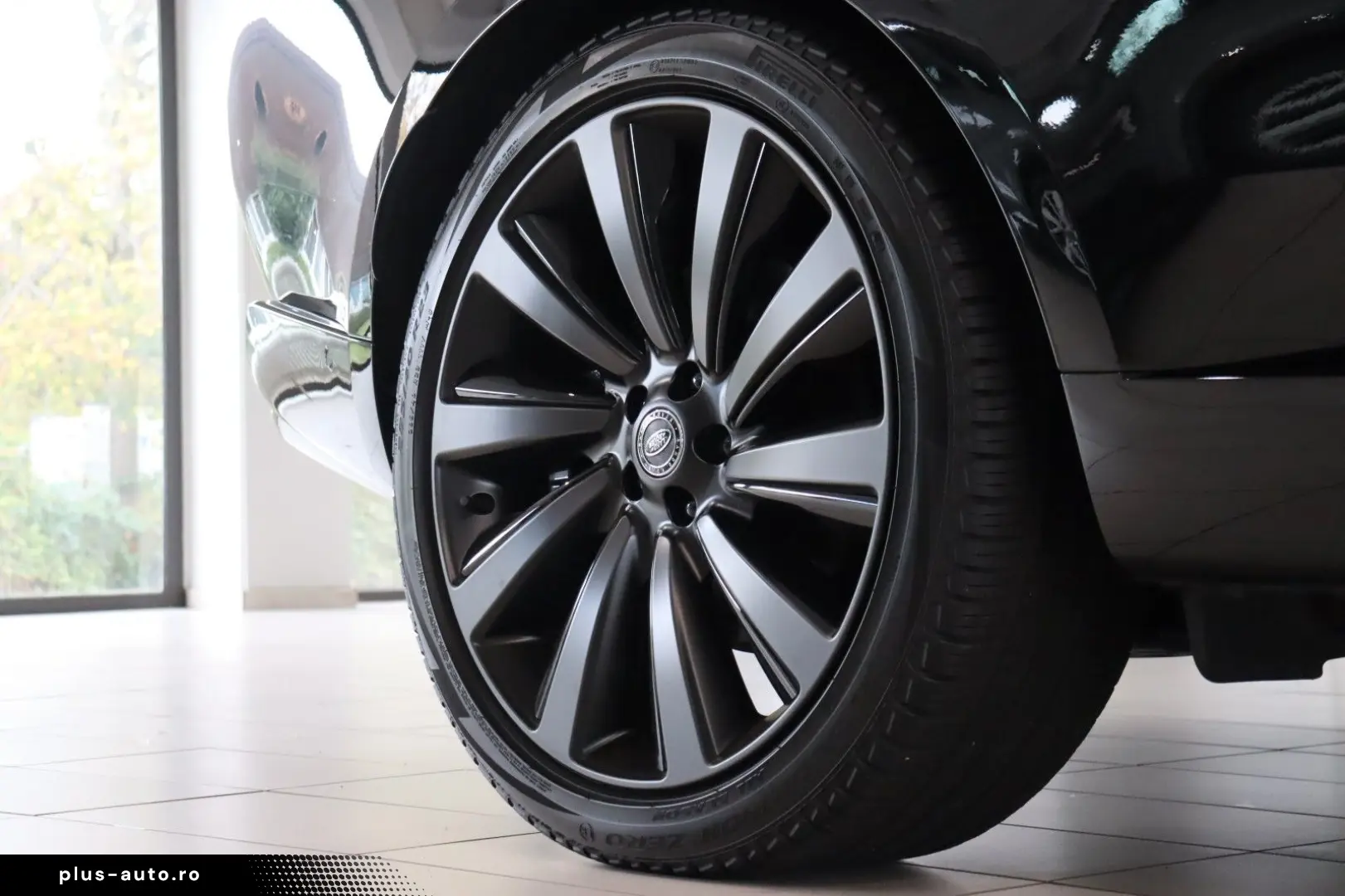 LAND ROVER Range Rover SV P615 360 Buisness AHK 23-Zoll