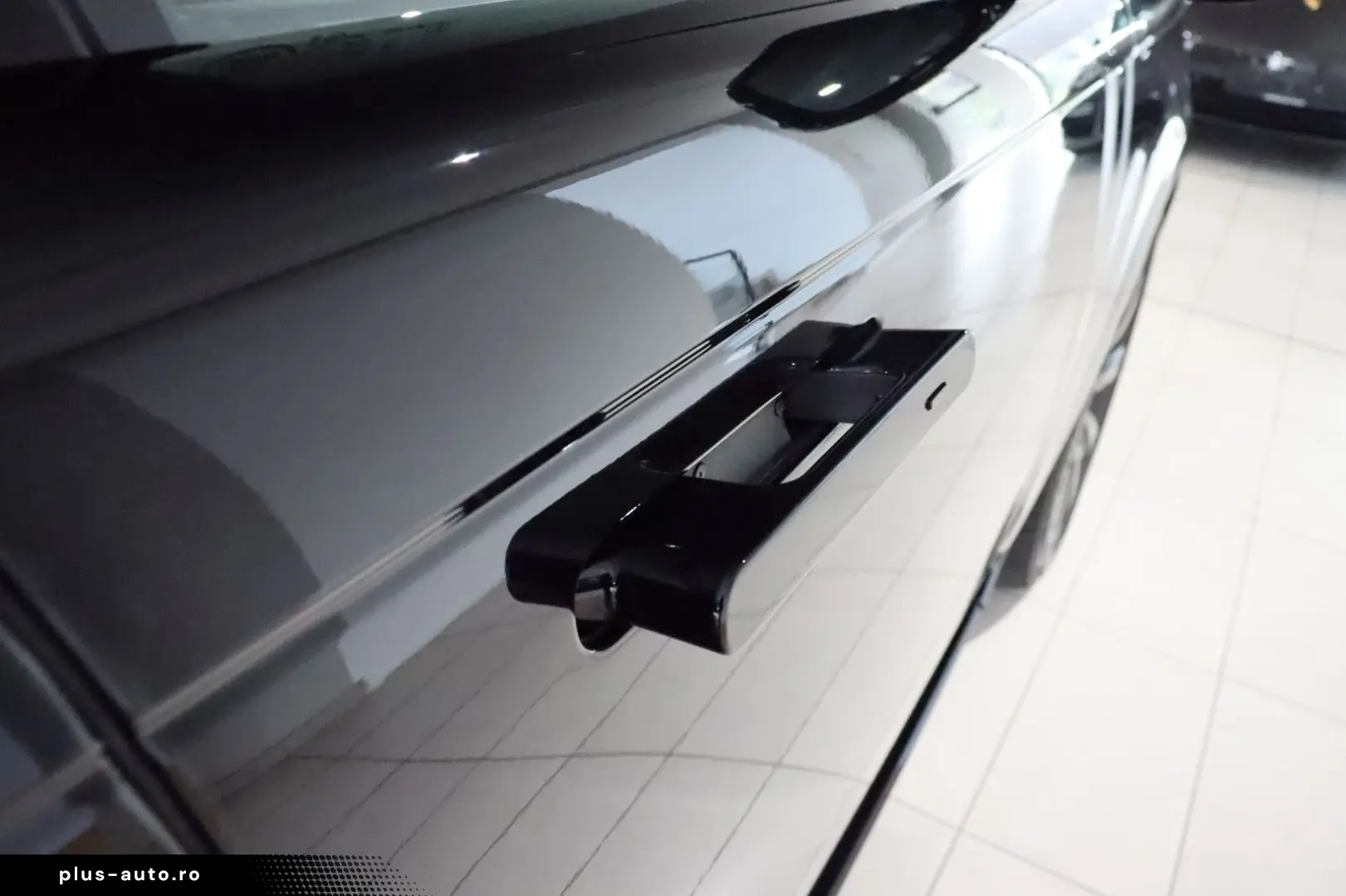 LAND ROVER Range Rover SV P615 360 Buisness AHK 23-Zoll