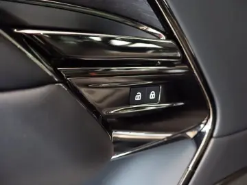 LAND ROVER Range Rover SV P615 360 Buisness AHK 23-Zoll