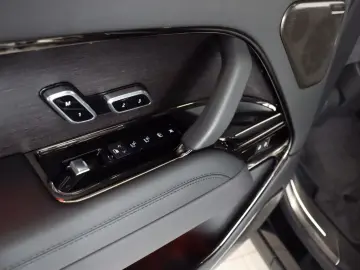 LAND ROVER Range Rover SV P615 360 Buisness AHK 23-Zoll