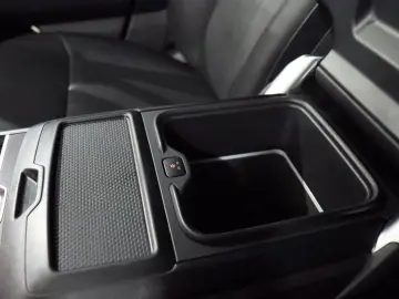 LAND ROVER Range Rover SV P615 360 Buisness AHK 23-Zoll