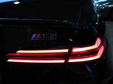 BMW M5 LIM. 4.4 V8 727PS! B&W ICON CARBON 360  21