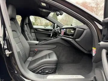 PORSCHE Panamera 4 Chrono BF-Display HD-Matrix Bose 21'