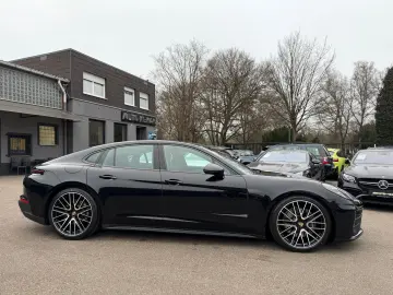 PORSCHE Panamera 4 Chrono BF-Display HD-Matrix Bose 21'