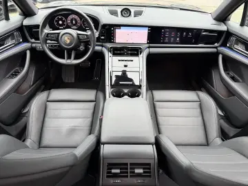 PORSCHE Panamera 4 Chrono BF-Display HD-Matrix Bose 21'